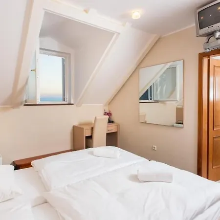 & Ivusic - Double With Sea View Apartman Dubrovnik